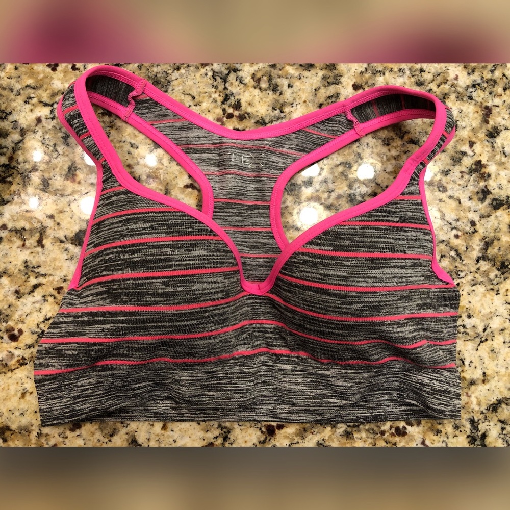 Push Up Sports Bra